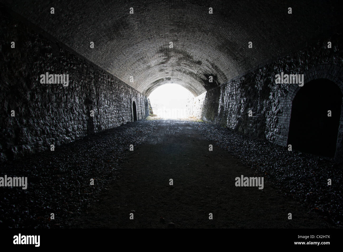 Tunnel ferroviaire désaffecté Banque D'Images