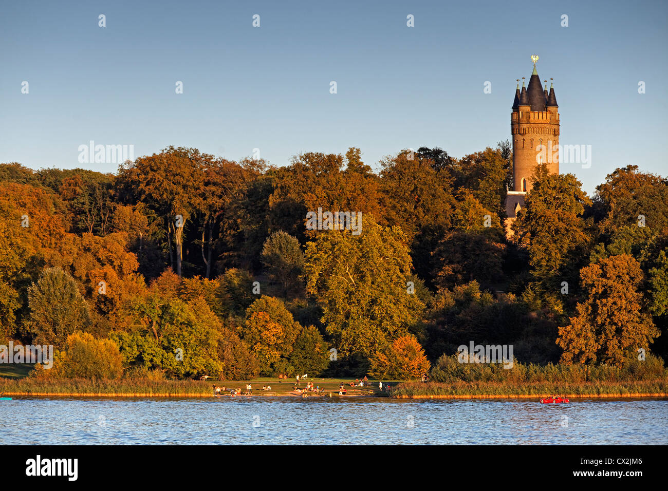 La tour flatowturm, parc de Babelsberg, à Potsdam, Brandebourg, Allemagne Banque D'Images