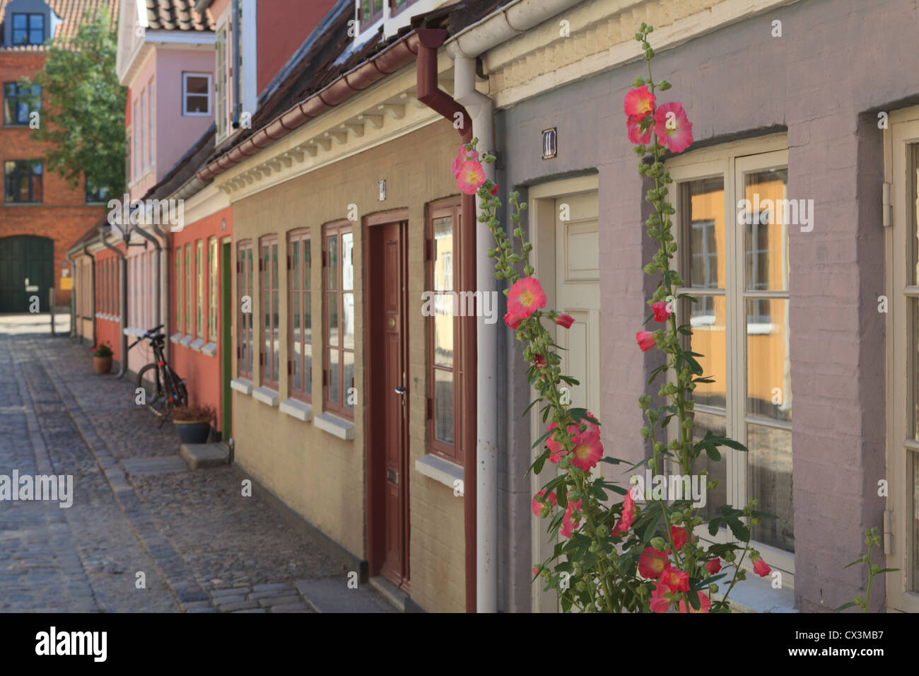 Scène de rue à Odense Danemark près de la maison de Hans Christian Andersen Banque D'Images Scène de rue à Odense Danemark près de la maison de Hans Christian Andersen Banque D'Images