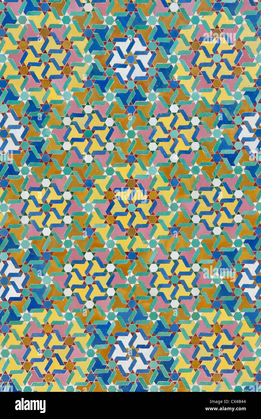 Carreaux de mosaïque traditionnelle sur la Mosquée Hassan II à Casablanca, Maroc Banque D'Images