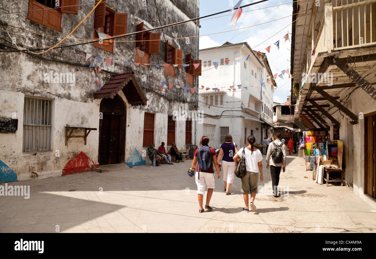 Scène de rue, Stone Town, Zanzibar Afrique Banque D'Images