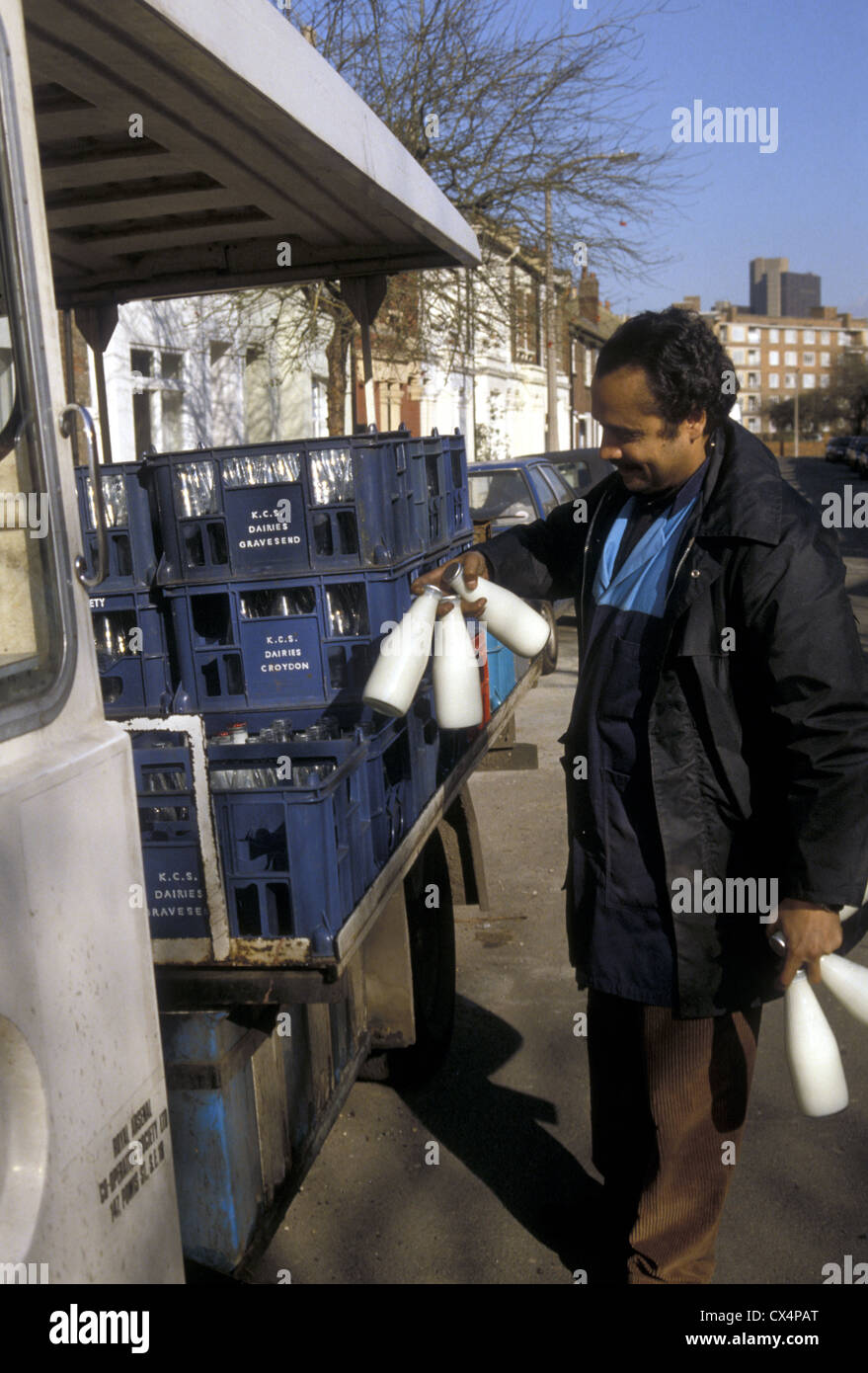 Il était une fois qu'il y avait une livraison de lait à Bottles London, années 1980 Banque D'Images