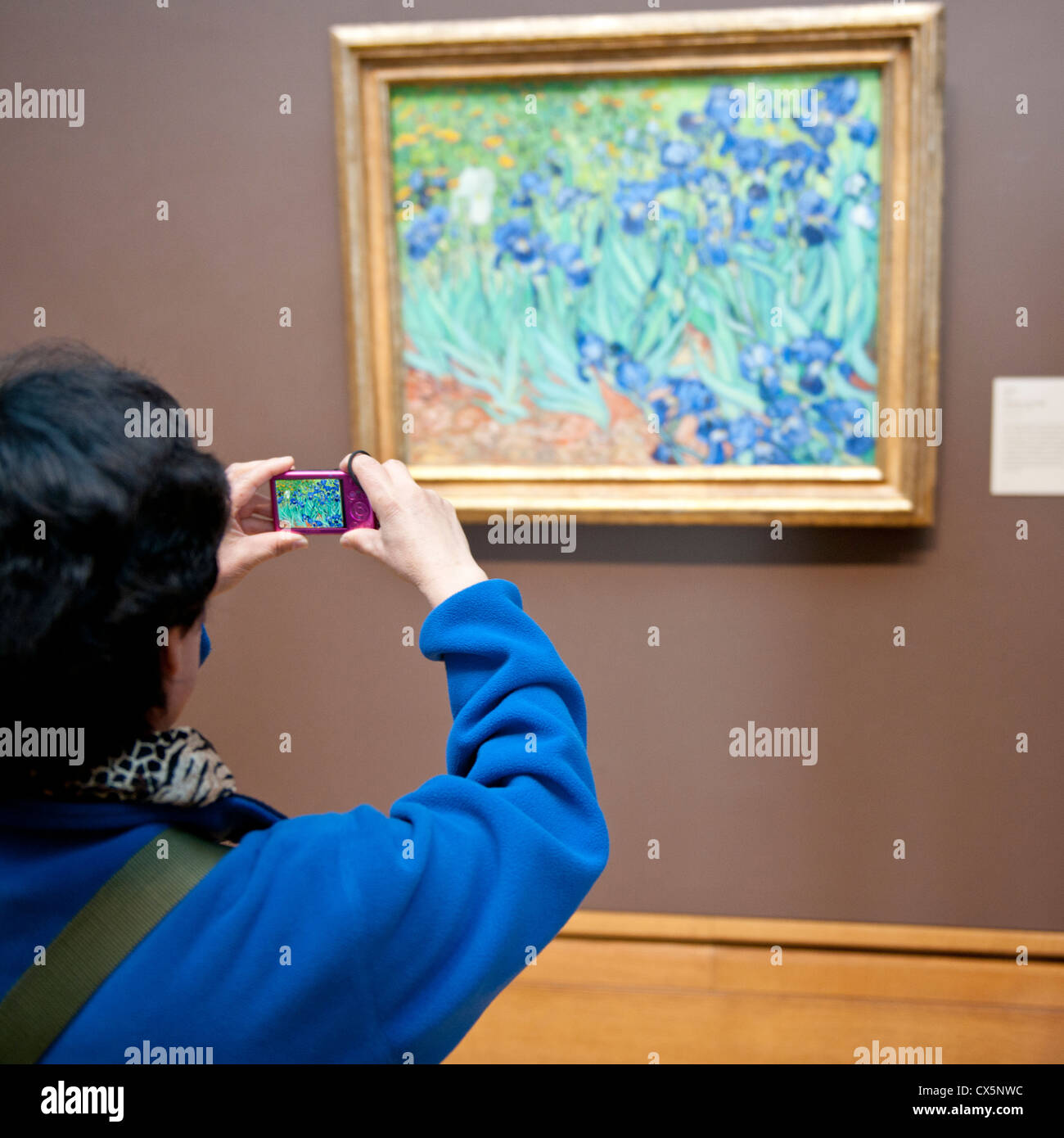 Personne de prendre une photo d'une peinture dans la galerie, Getty Center, Los Angeles, USA Banque D'Images