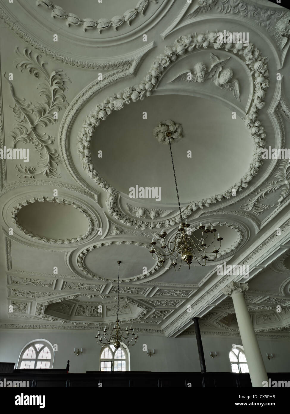 Tunbridge Wells, Kent. Plafond du roi Charles le Martyr Banque D'Images