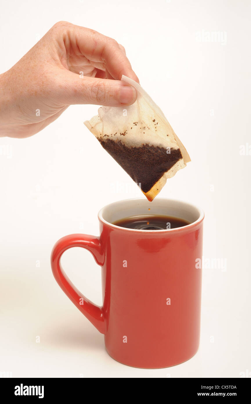 Prendre une tasse de thé Banque D'Images