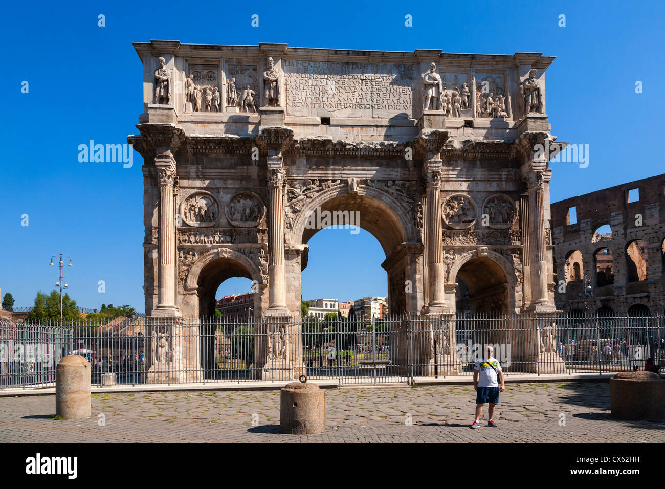 Arc de Constantin, la Piazza del Colosseo, Rome, Latium, Italie. Banque D'Images