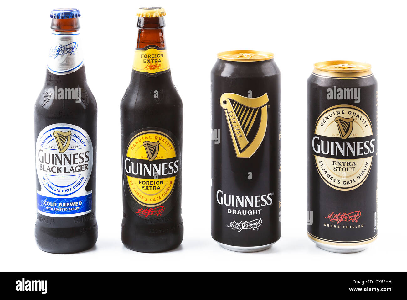 Dublin, Irlande - Septembre 12, 2012. Il s'agit d'un produit studio shot of stout Guinness/lager produite en Irlande. Quatre différents Banque D'Images