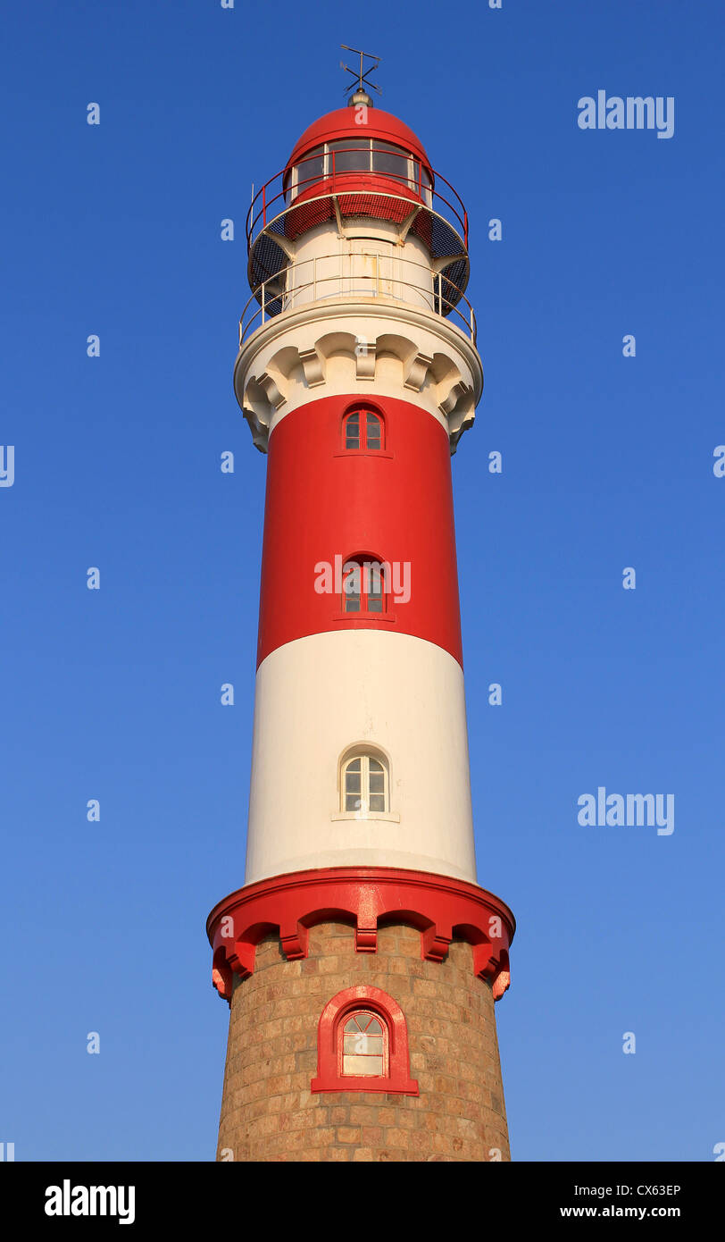 Célèbre phare de Swakopmund, une ville coloniale de style germam sur la côte Atlantique du nord-ouest de la Namibie Banque D'Images