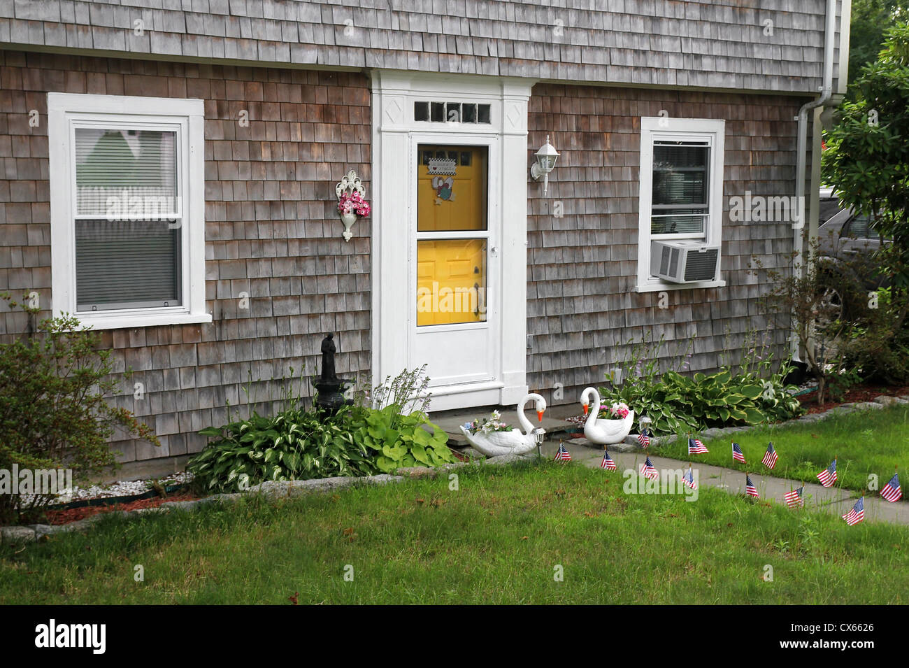 Détail d'une maison en bardeaux, Hyannis Cape Cod, dans l'été Banque D'Images