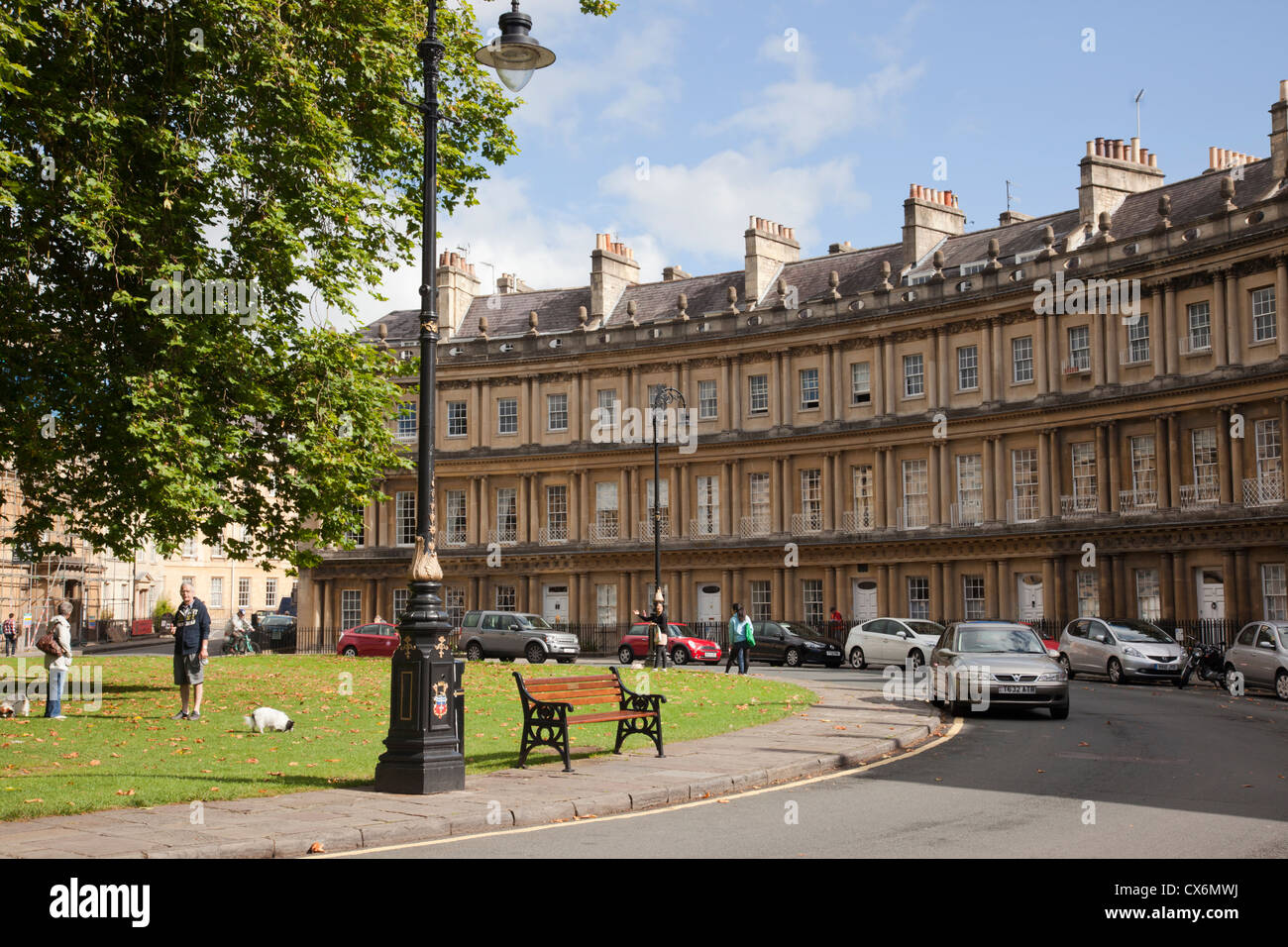 L'architecture géorgienne emblématique du Cirque dans la ville de Bath. Un Centre du patrimoine mondial de l'UNESCO, Somerset, Angleterre, Royaume-Uni Banque D'Images