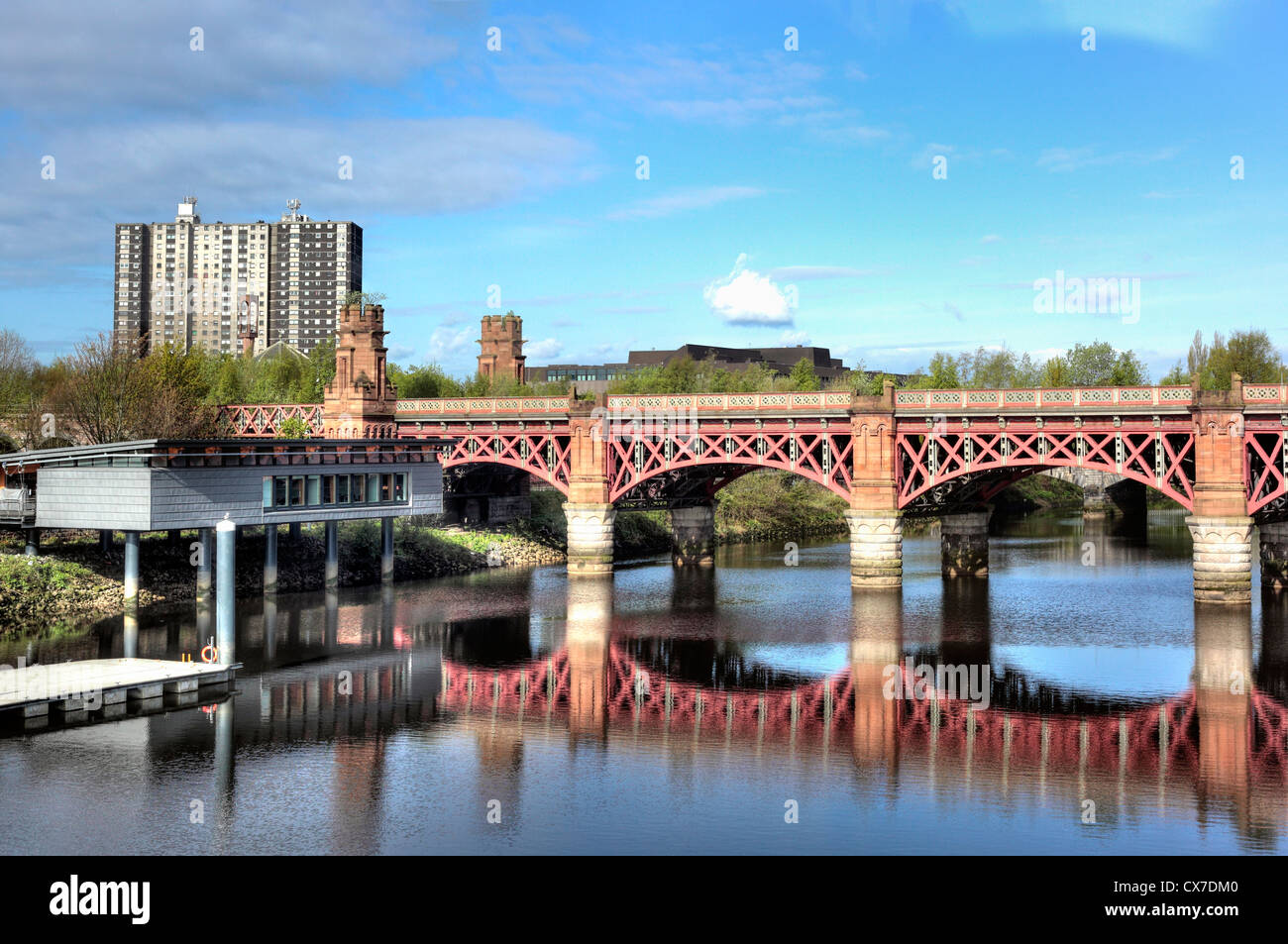 Pont sur la rivière Clyde, Glasgow, Écosse, Royaume-Uni Banque D'Images