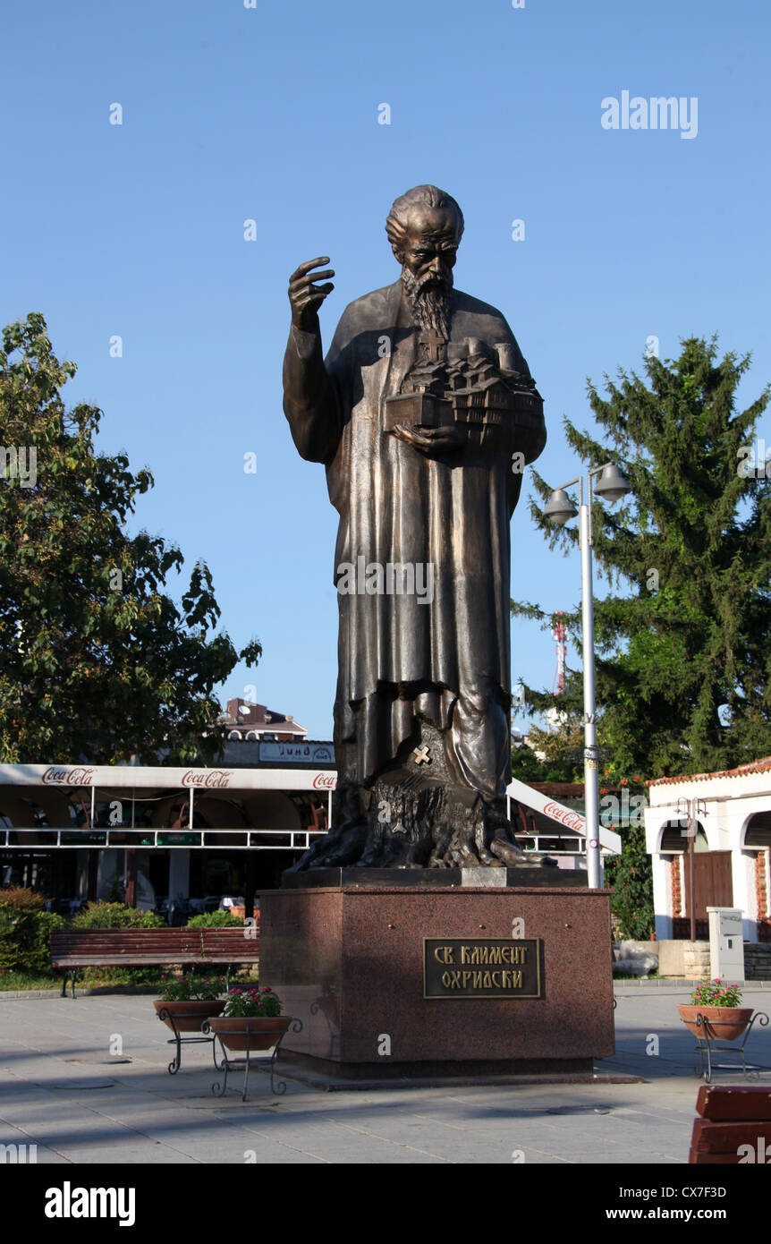 Statue de Saint Clément d'Ohrid ou Sveti Kliment Ohridski Banque D'Images