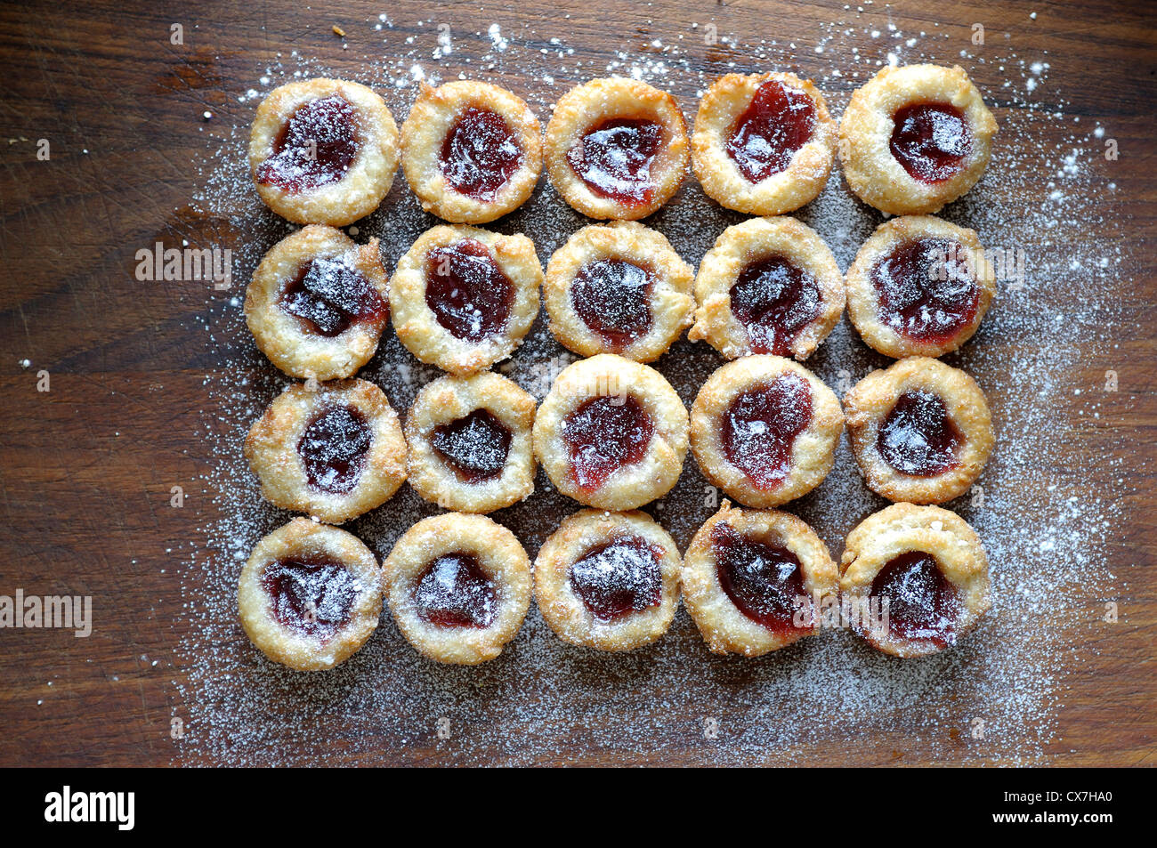Coup de frais généraux de tartelettes à la confiture Banque D'Images