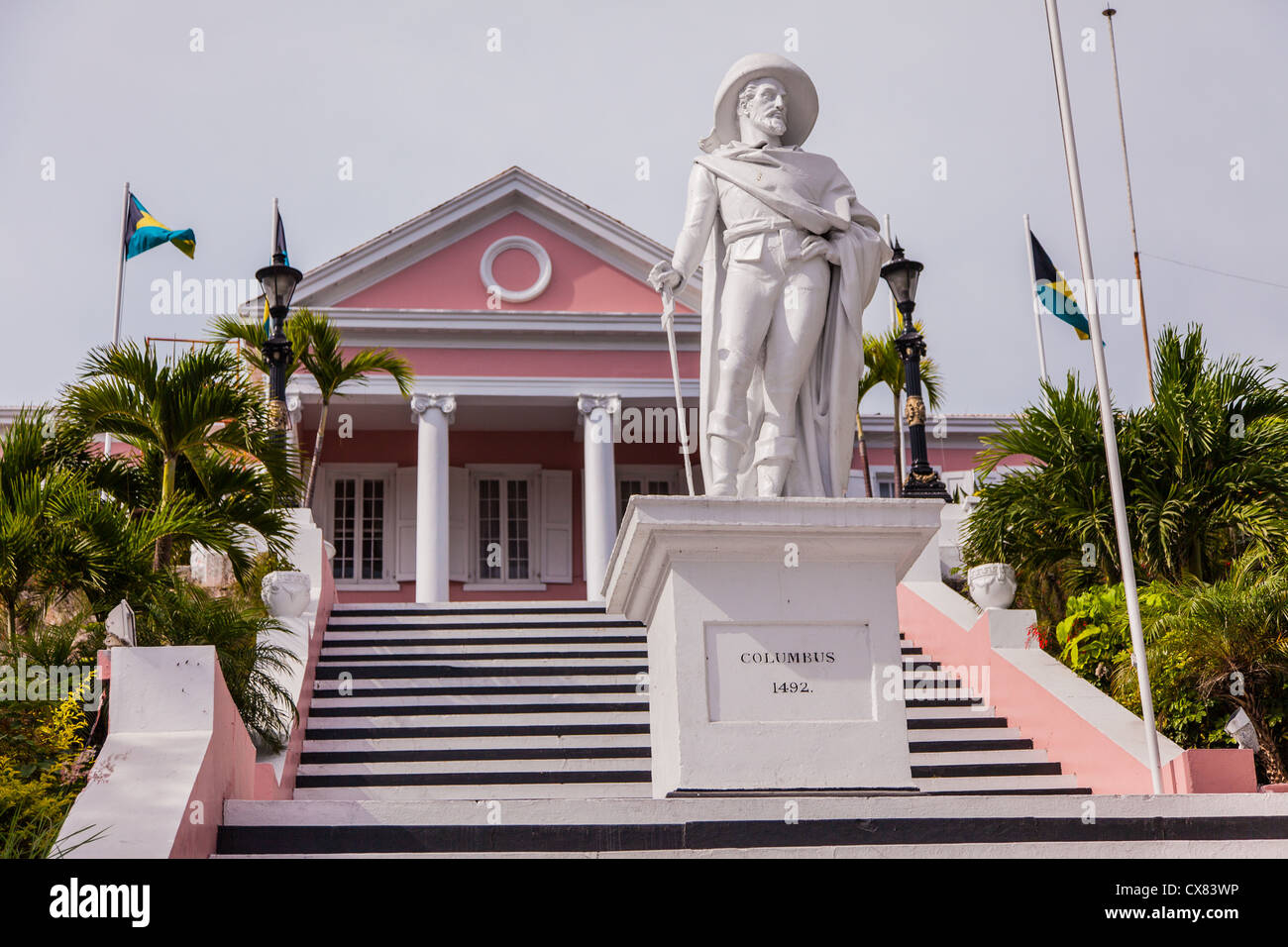 Christopher Columbus statue en face de l'Hôtel du Gouvernement à Nassau , Bahamas. Banque D'Images