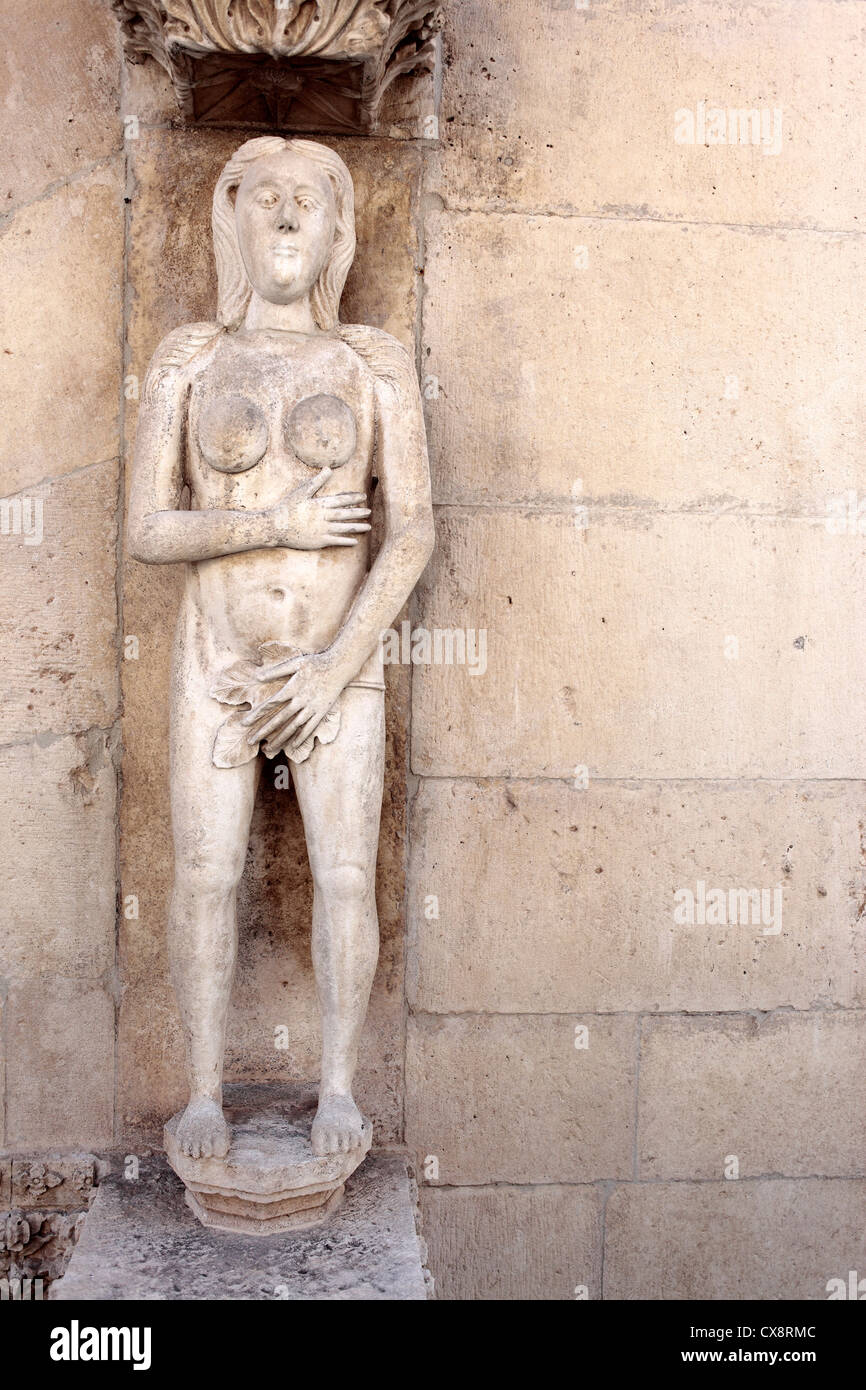 Statue d'Eve, la cathédrale de Saint James, Sibenik, Croatie, Dalmatie Banque D'Images