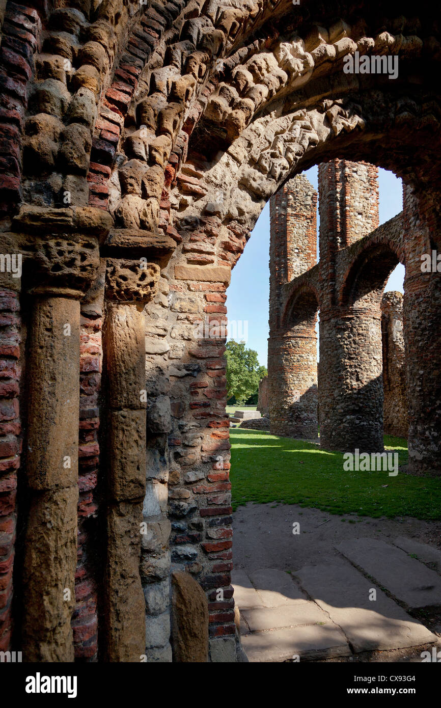 Ruines du Prieuré St Botolph, Colchester, Angleterre, la première église prieuré Augustin anglais. Banque D'Images