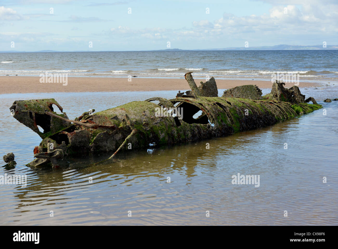 Sous-marin de poche détruit les incendies d'aéronefs utilisés pour l'essai en 1946, à Aberlady Bay, Ecosse, Royaume-Uni Banque D'Images