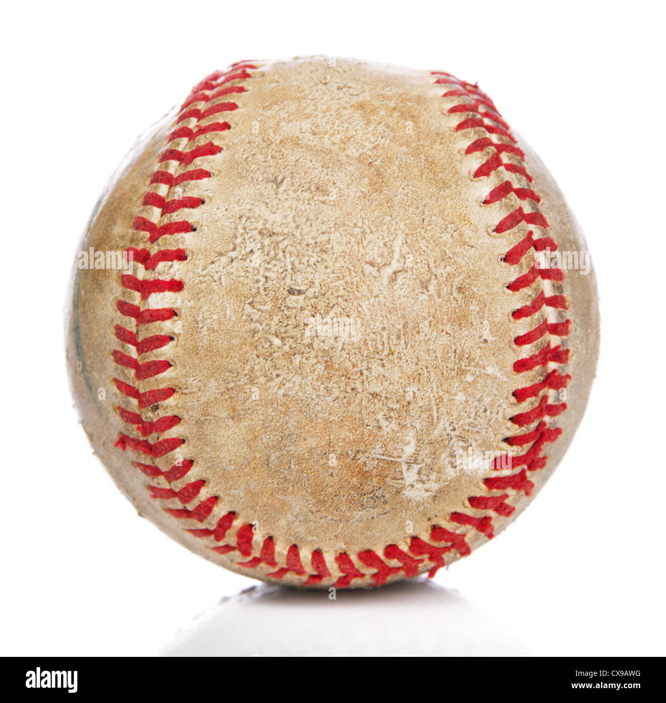 Balle de baseball, macro shot isolé sur fond blanc Banque D'Images