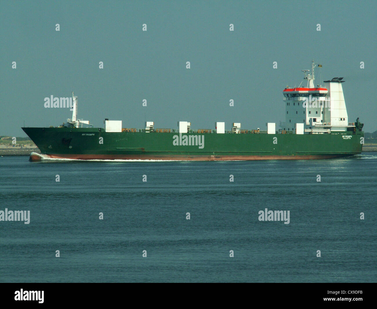 RR Triumph - IMO 9119397 de quitter le port de Rotterdam Banque D'Images