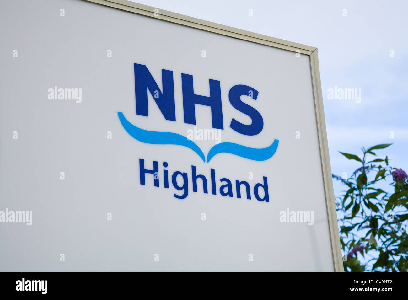 'NHS Highland' / logo / motif à l'entrée de l'hôpital et les Îles Lorn, à Oban, Scotland. UK. Banque D'Images 'NHS Highland' / logo / motif à l'entrée de l'hôpital et les Îles Lorn, à Oban, Scotland. UK. Banque D'Images