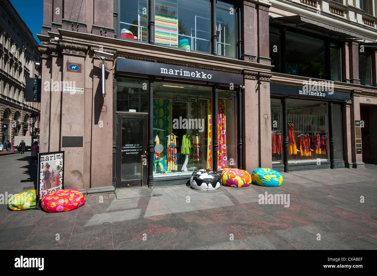 La mode et design Marimekko Helsinki promotions boutique sur la rue Esplanade nord, Helsinki Banque D'Images