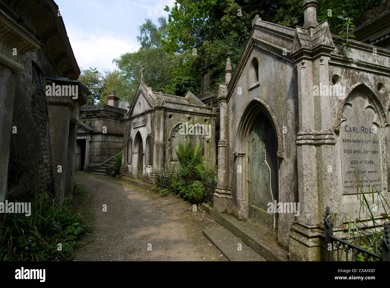 Avenue égyptien, le Cimetière de Highgate West, Highgate, Londres, Angleterre, Royaume-Uni, Europe Banque D'Images