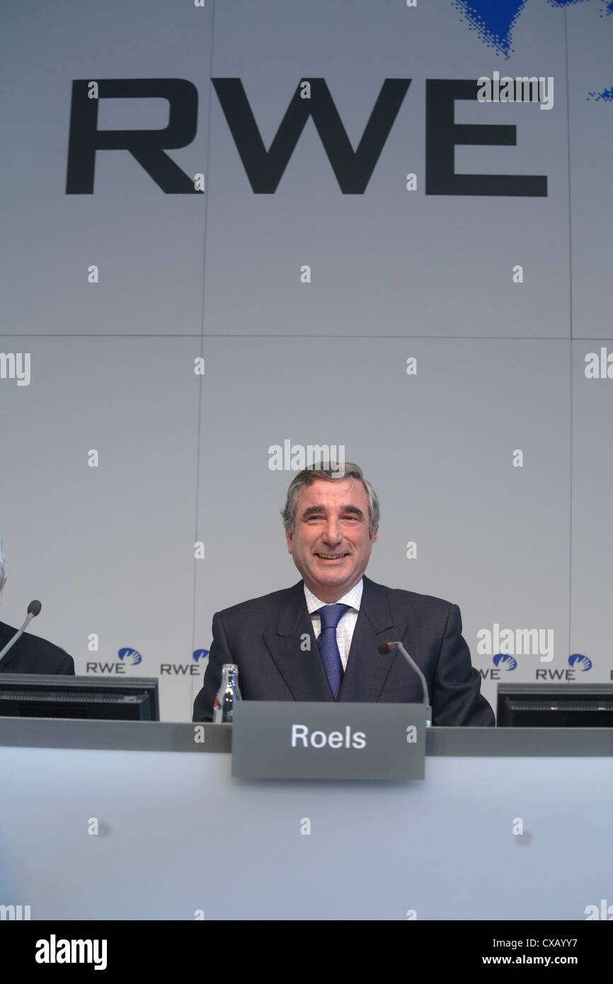 Ron Ritter Rwe Rwe logo Banque de photographies et d’images à haute résolution - Alamy