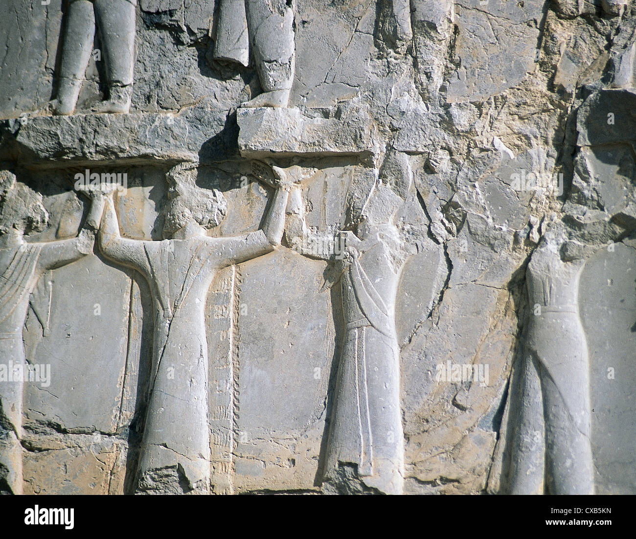 Persepolis (Takht-e Jamshid). Salle du trône. Les différents peuples de l'Empire portant le trône royal. 5ème siècle avant J.-C. Banque D'Images