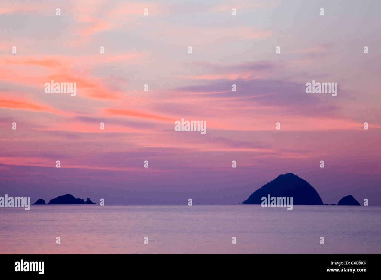 Coucher de soleil à l'île de Perhentian Kecil, Malaisie Banque D'Images