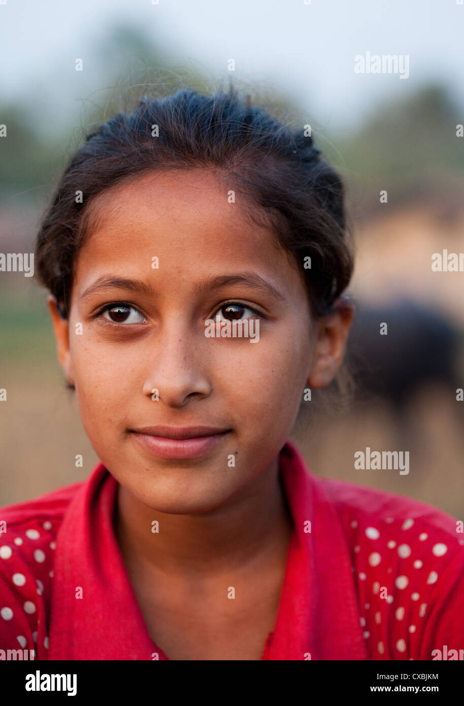 Girl smiling, népalais, Bardia Népal Banque D'Images