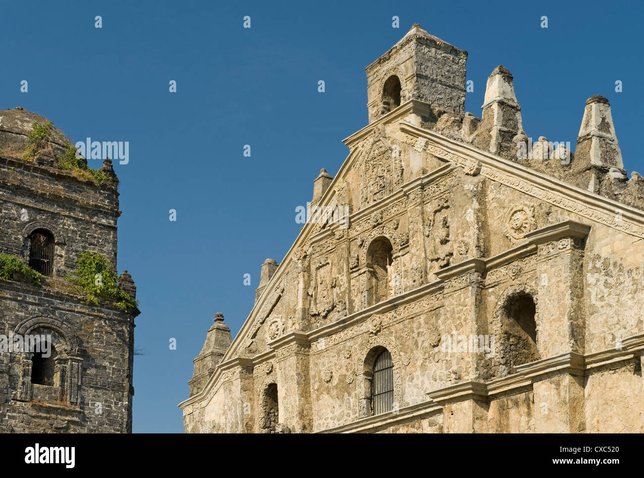 Église de Paoay, exemple classique de tremblement Barocco à fort butresses,UNESCO World Heritage Site, Ilocos Norte Banque D'Images