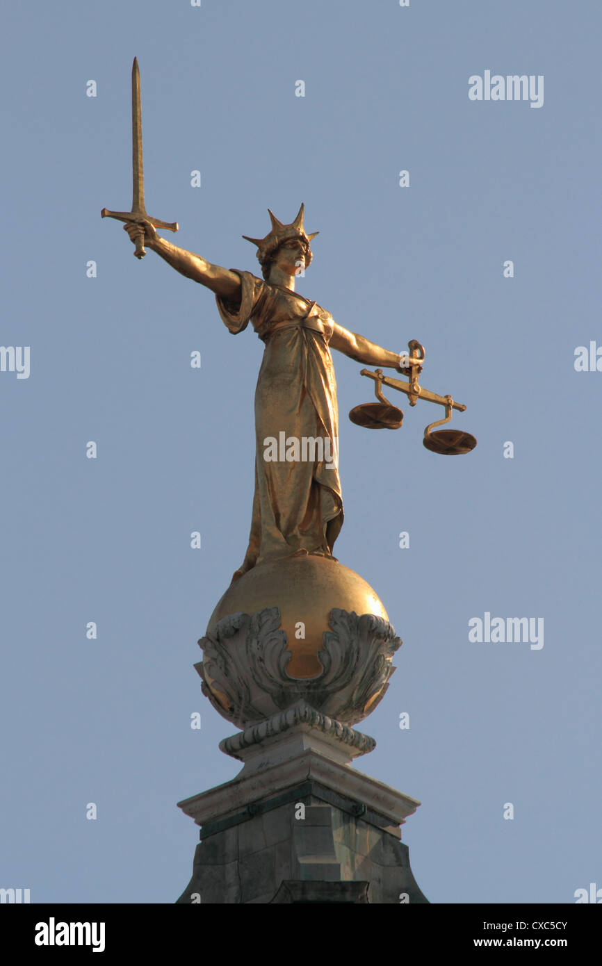 Balance de la Justice, la Cour pénale centrale, Old Bailey, London, Angleterre, Royaume-Uni, Europe Banque D'Images