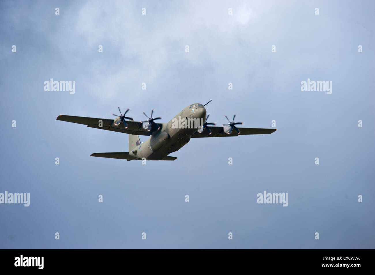 Hercules C-130. 875 à RAF Valley Anglesey au nord du Pays de Galles au Royaume-Uni. Banque D'Images