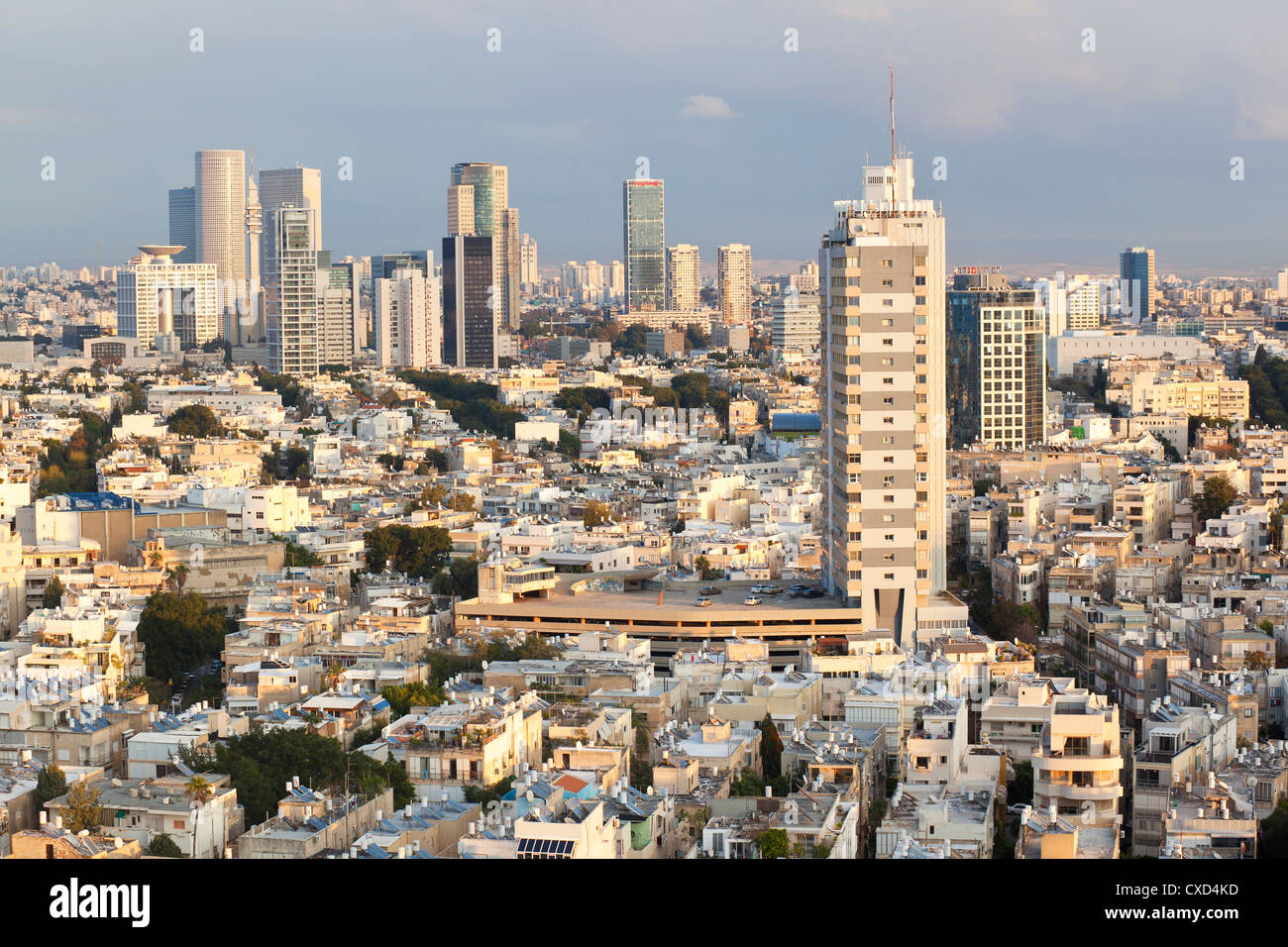 Une vue sur la ville vers le centre commercial et d'affaires, Tel Aviv, Israël, Moyen Orient Banque D'Images