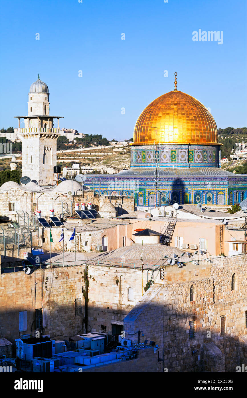 Dôme du Rocher, sur le mont du Temple, Vieille Ville, site du patrimoine mondial de l'UNESCO, Jérusalem, Israël, Moyen Orient Banque D'Images
