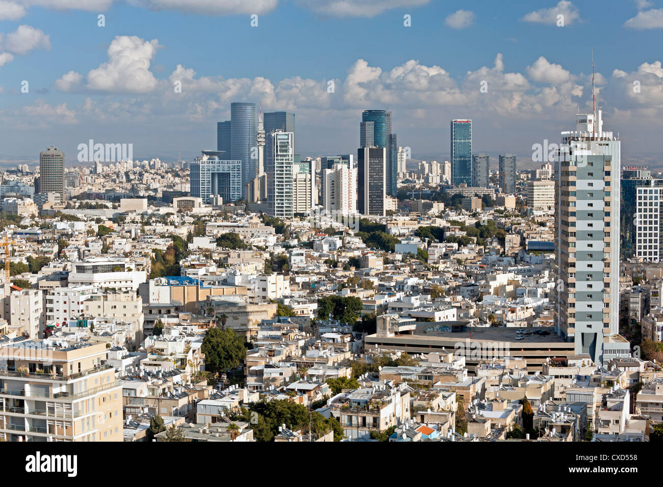 Une vue sur la ville vers le centre commercial et d'affaires, Tel Aviv, Israël, Moyen Orient Banque D'Images