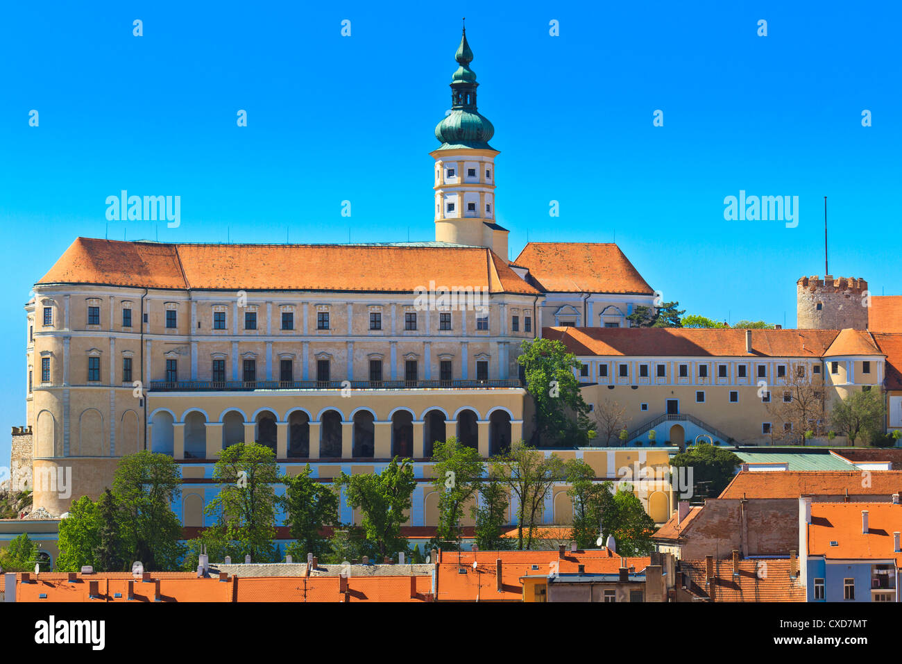 Mikulov (Nikolsburg) château et ville en Moravie du Sud, République Tchèque Banque D'Images