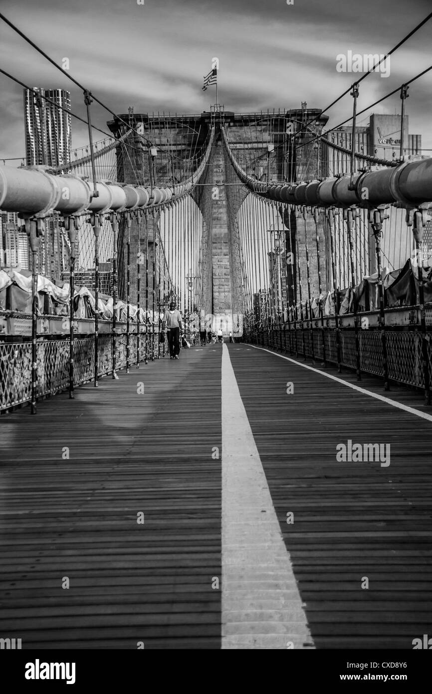 Le Pont de Brooklyn en noir et blanc Banque D'Images