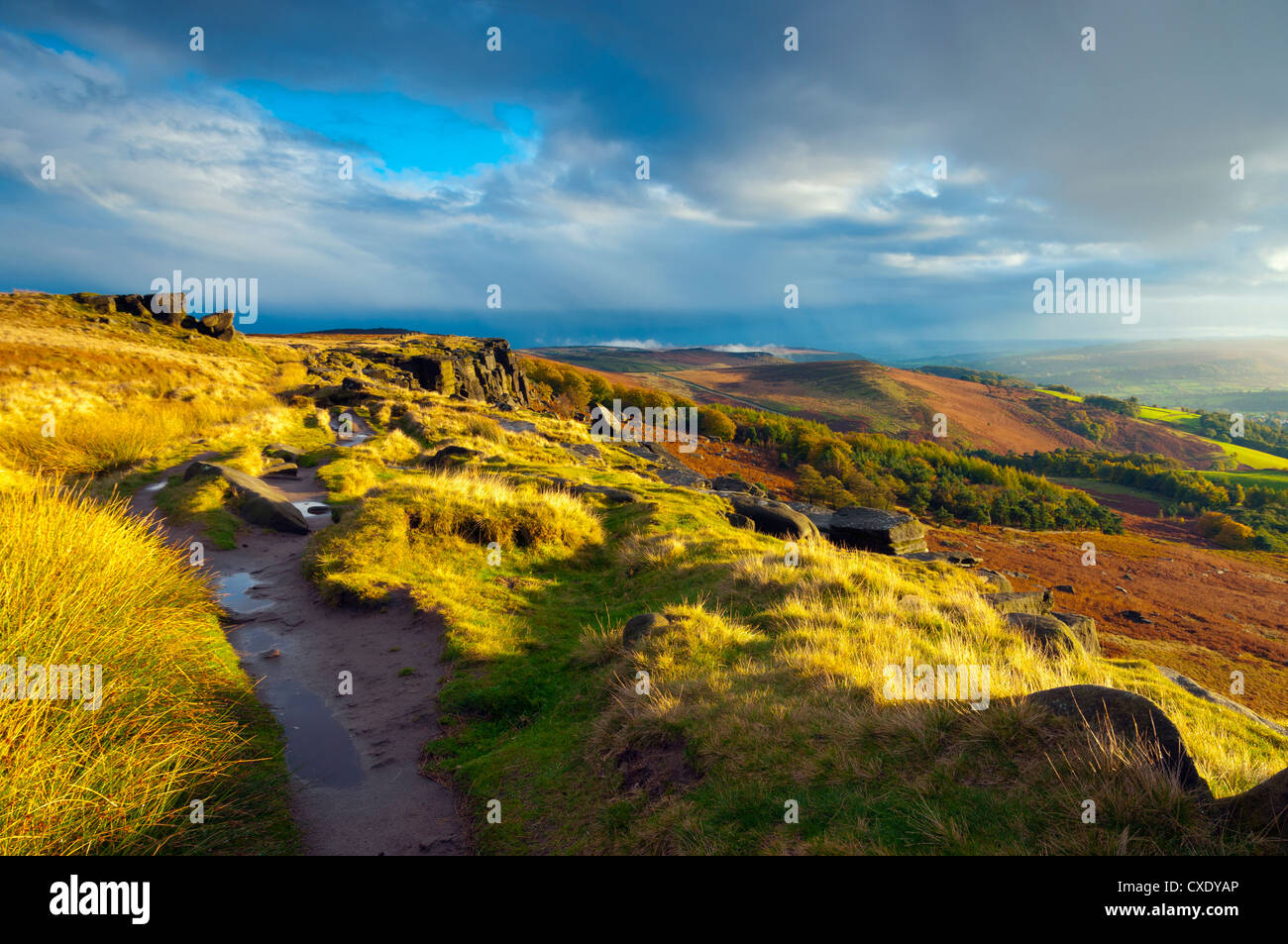 Stanage Edge, parc national de Peak District, Derbyshire, Angleterre Banque D'Images