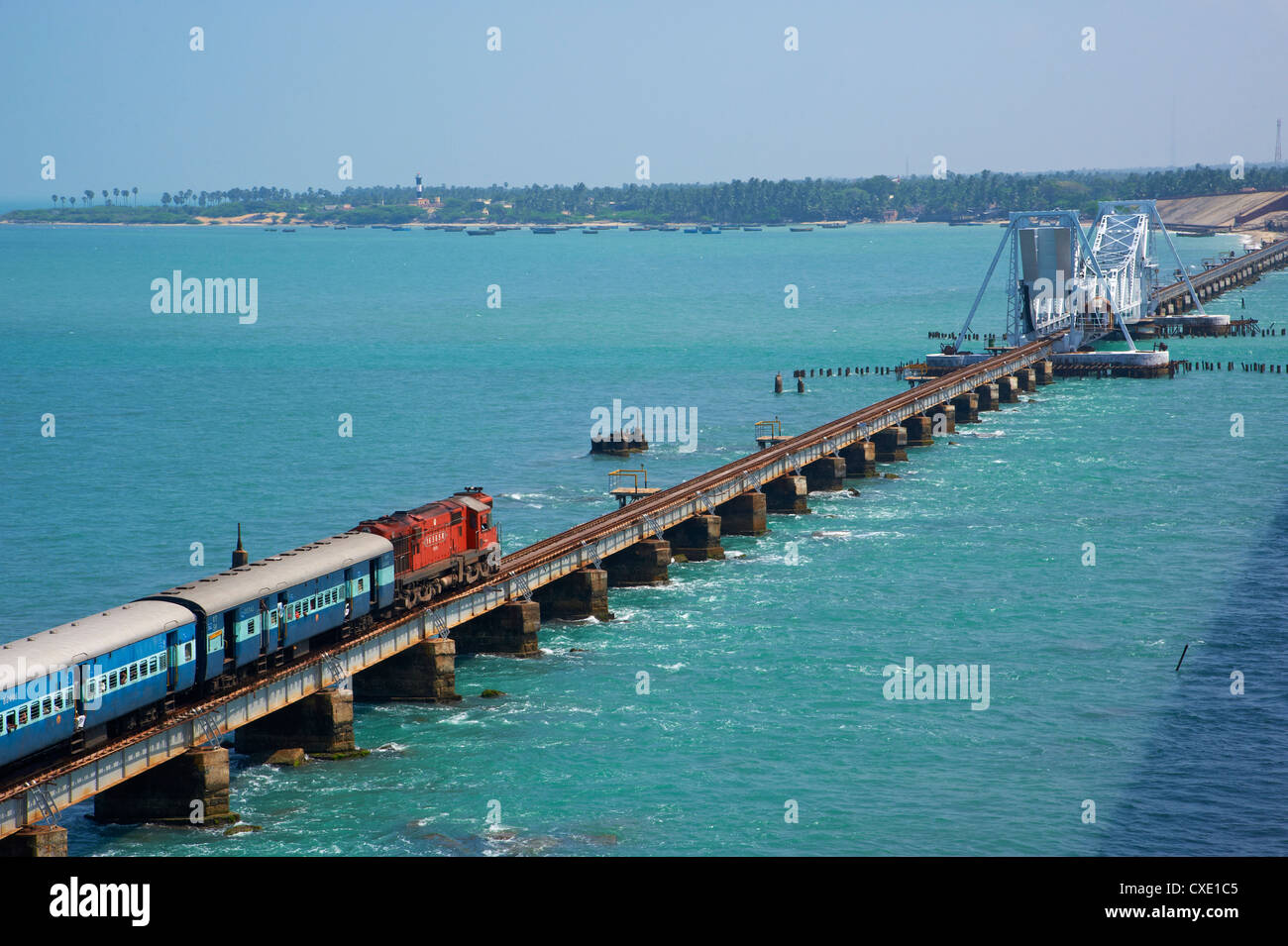 Pont ferroviaire à Rameswaram Rameswaram, île, Tamil Nadu, Inde, Asie Banque D'Images
