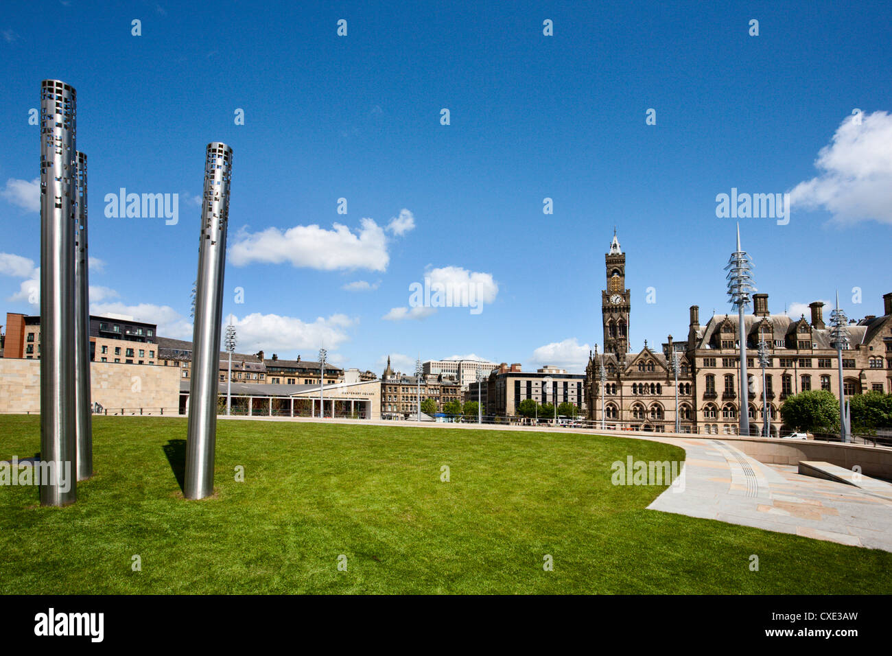 La sculpture moderne, Bradford City Park, ville de Bradford, West Yorkshire, Angleterre Banque D'Images