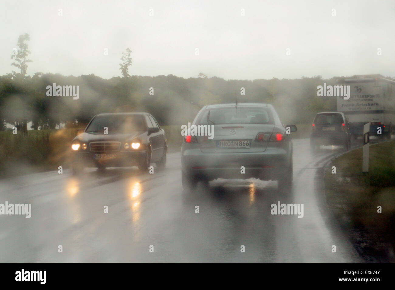 Photo symbole, une mauvaise visibilité sur la route Banque D'Images