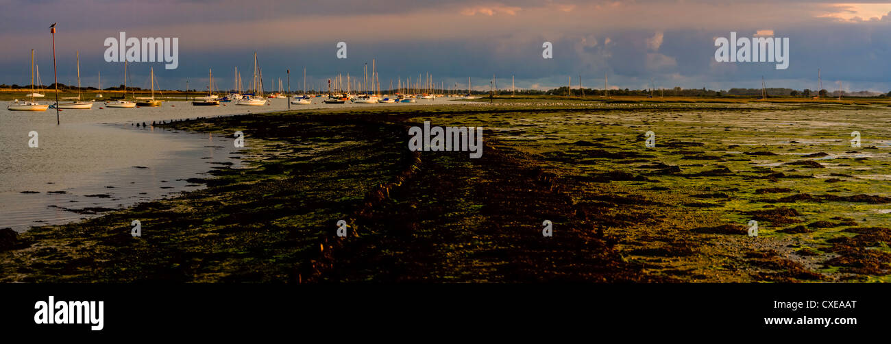 L'ancienne route, Romsey, Chichester Harbour, West Sussex, Angleterre, Royaume-Uni, Europe Banque D'Images