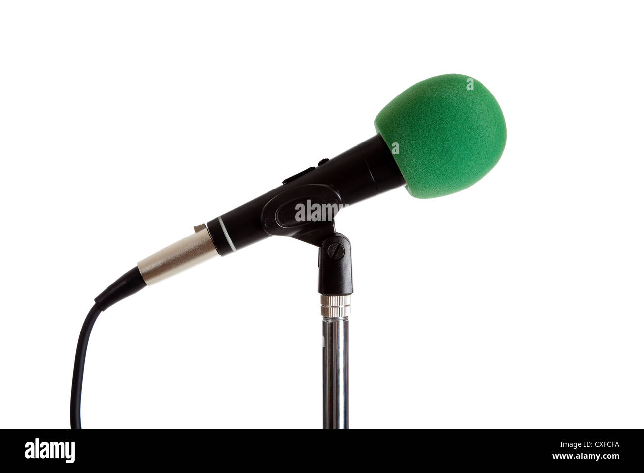 Microphone noir avec écran vent vert Banque D'Images