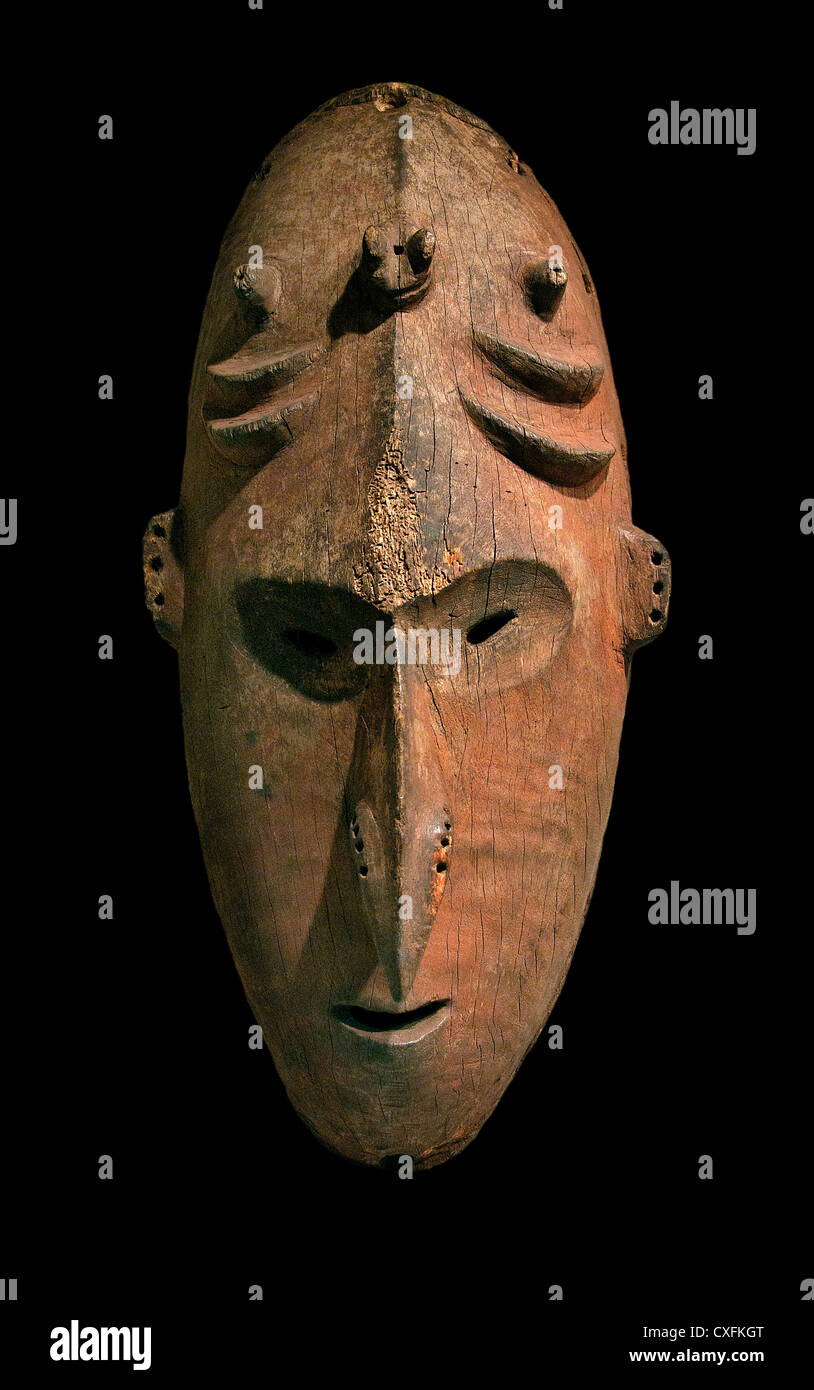 Masque Sepik inférieur 19 début 20 siècle la Papouasie-Nouvelle-Guinée Murik Lakes region Karau village abaisser fleuve Sepik Murik Lakes 48,9 cm Banque D'Images