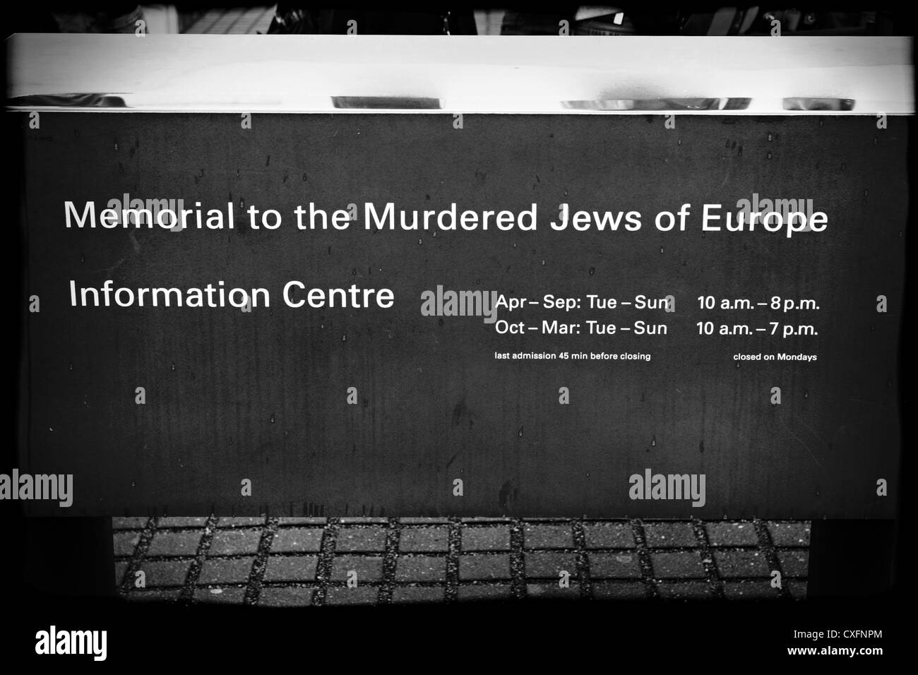 Le Centre commémoratif juif signer à Berlin Banque D'Images