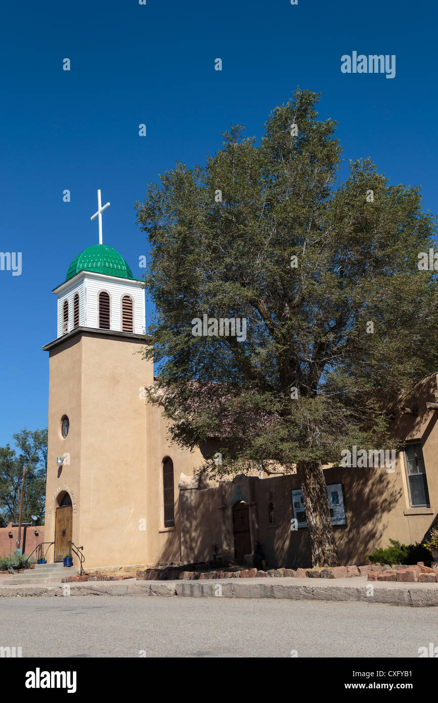 Adobe, l'église rurale Los Corrales, New Mexico Banque D'Images