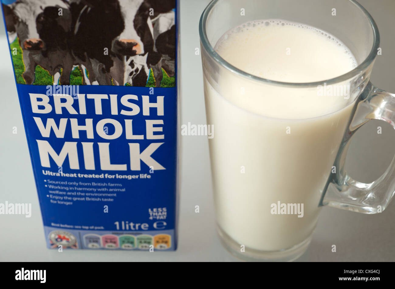 Carton de lait de 1 litre Banque de photographies et d’images à haute