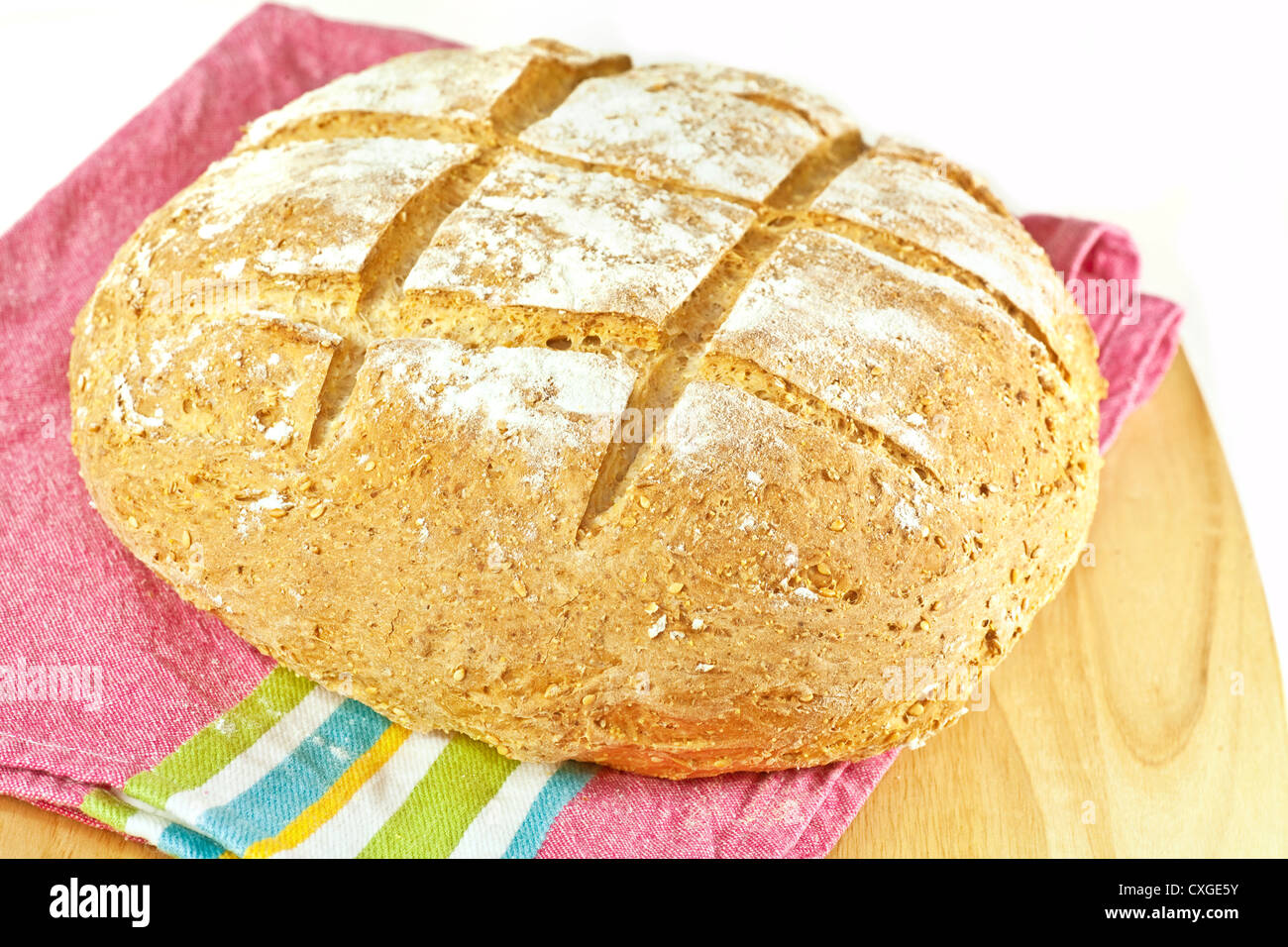 Un tour de miche de pain de soude irlandais. Banque D'Images