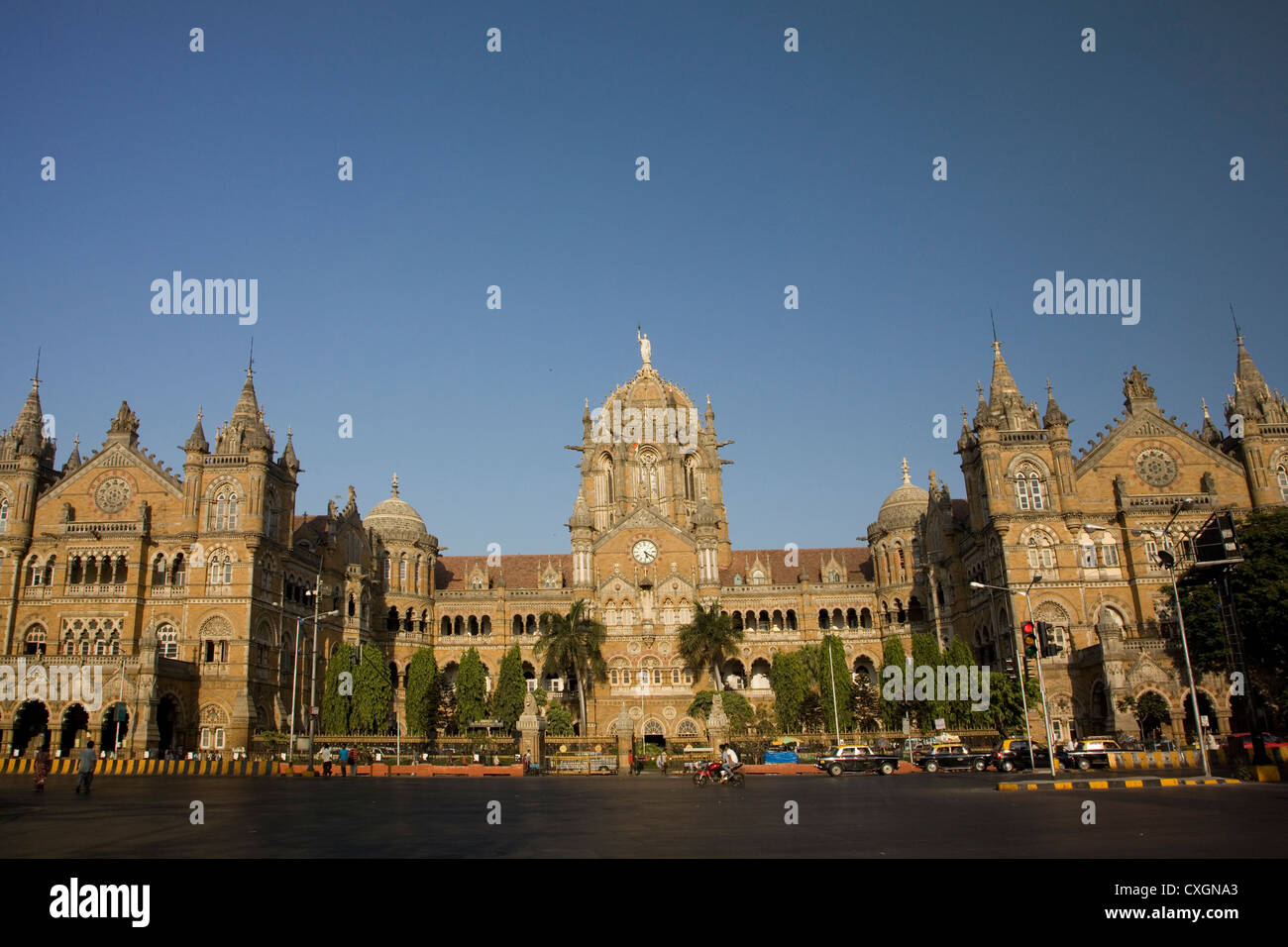La gare Chhatrapati Shivaji qui a été officiellement connu comme Victoria Terminus, Mumbai, Inde. Banque D'Images